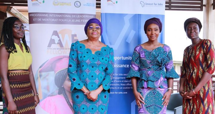 La représentante de l’union africaine rencontre autour d’un échange intergénérationnel 36 jeunes femmes Entrepreneures