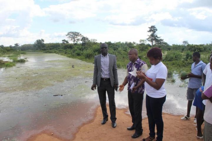 Mariatou Koné rassure les sinistrés des inondations de Bouaflé du soutien du Gouvernement