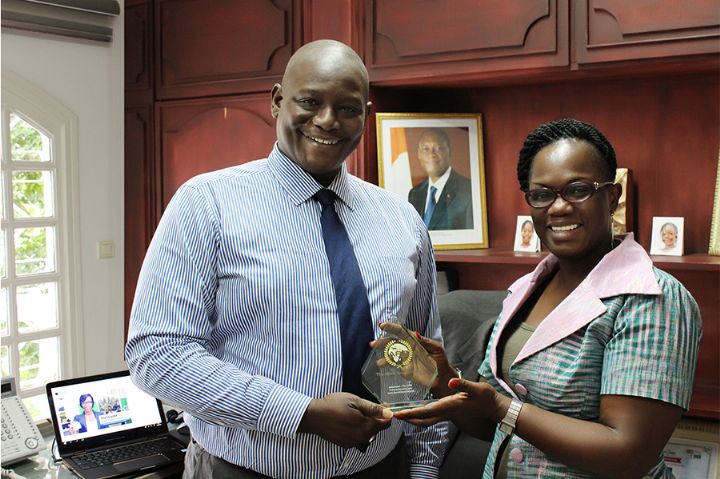 Africa road Builders en Zambie/ QUIPUX Afrique primé dans la catégorie entreprise privée pour l’innovation technologique et le transport intelligent