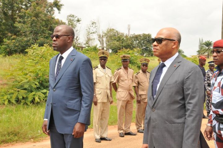 Les Ministres Jean-Claude BROU et Alain DONWAHI visitent les sites d’orpaillage clandestins déguerpis à l’Ouest