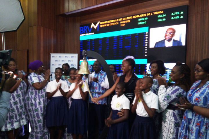 La BRVM s’engage dans la promotion de l’excellence des jeunes filles scolarisées