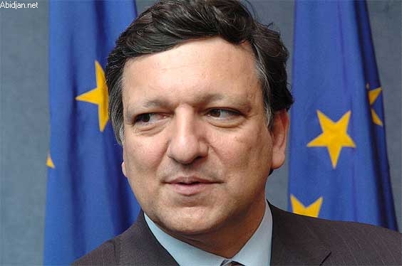 En visite à l’Université FHB / José Manuel Barroso (Commission européenne ) :	 ‘‘L`éducation est un élément clé du développement”
