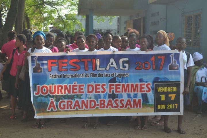 Des femmes commémorent la marche des pionnières de Grand-Bassam
