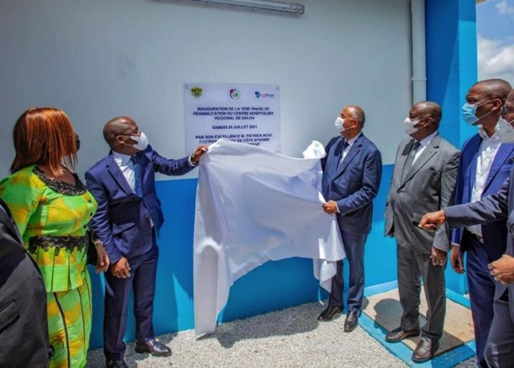 Le Premier ministre inaugure huit bâtiments réhabilités et équipés au CHR de Daloa