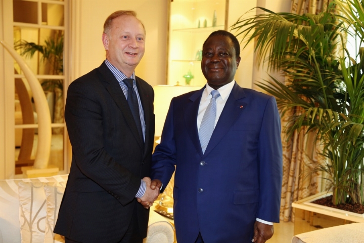 Le président du PDCI Konan Bédié rencontre le DG de l’UMP, Eric Cesari à Paris