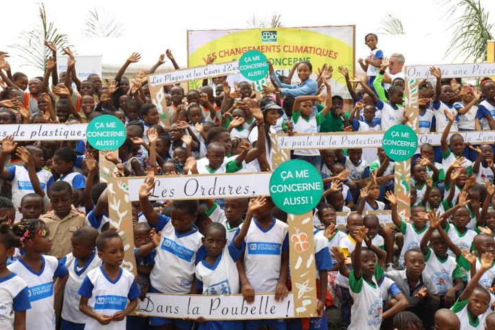 Bolloré Transport & Logistics en Côte d’Ivoire donne de la joie à 500 enfants du Village d’Enfants SOS d’Abobo (Abidjan)