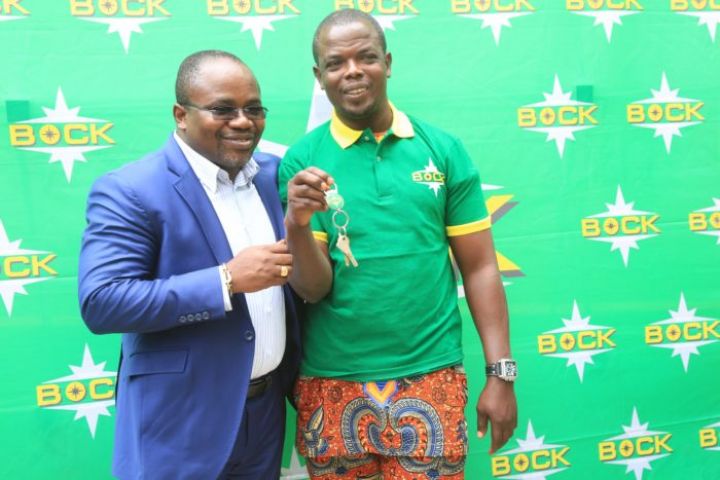 Un ferronnier remporte la villa de 80 millions FCFA du jeu concours d’une brasserie (Publi-reportage)