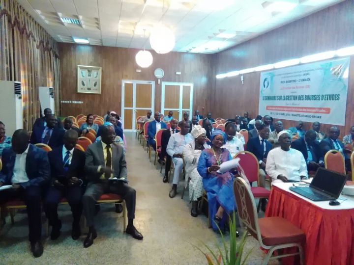 Séminaire Direction des Bourses-MESRS: Le paiement bancaire des bourses et l’augmentation de l’enveloppe budgétaire fortement recommandés