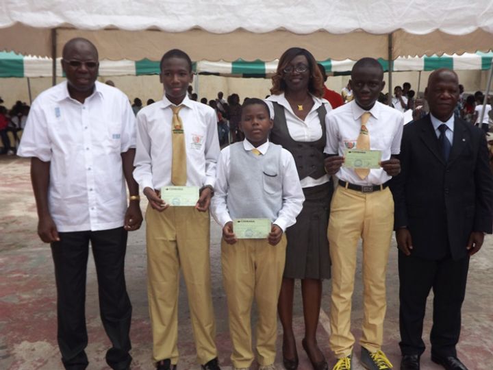 Social : la Fondation Fondaka octroie des bourses d’étude à trois élèves