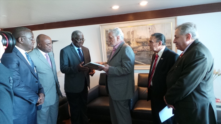 Carnaval de Bouaké 2015: le Maire Djibo conduit une mission à Rio de Janero et à Salvador de Bahia au Brésil