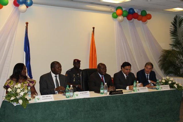 Duncan réitère l’engagement du gouvernement à consommer le budget 2013 du C2D