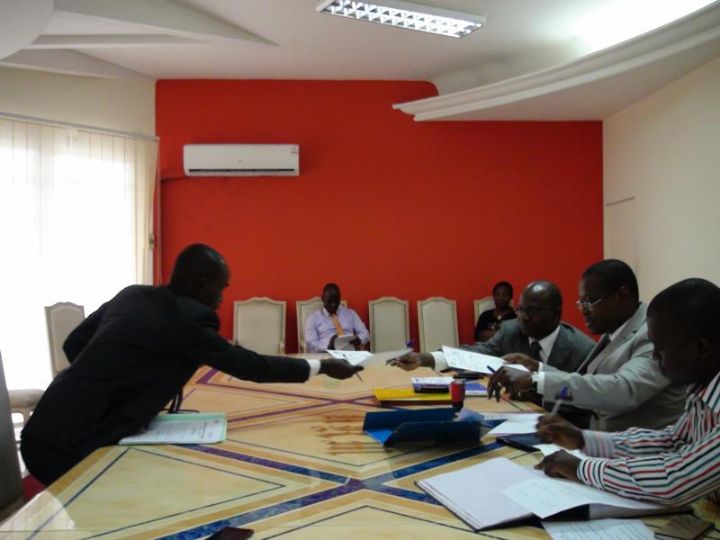 Présidentielle 2015: La CEI reçoit le premier dossier de candidature