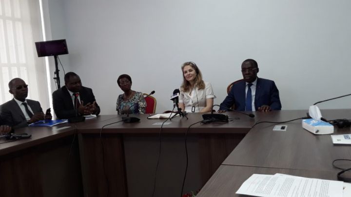 Le ministre Aka Aouélé salue la présence de la princesse de Jordanie en Côte d’Ivoire