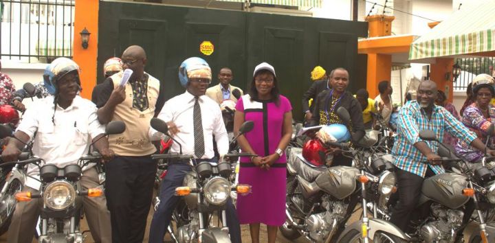 Droits  de l’homme: La CNDHCI équipe ses commissions régionales  en motos