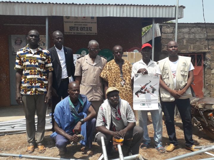 Sécurisation communautaire: 526 déposants d’armes et munitions reçoivent des kits pour des activités génératrices de revenus