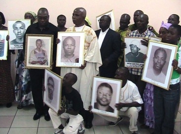 Abidjan: manif de victimes d`affrontements patriotes-armée française