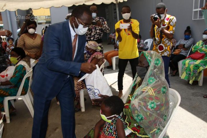 Une chaîne de solidarité de plus en plus forte face aux effets du Covid 19 (Feature)