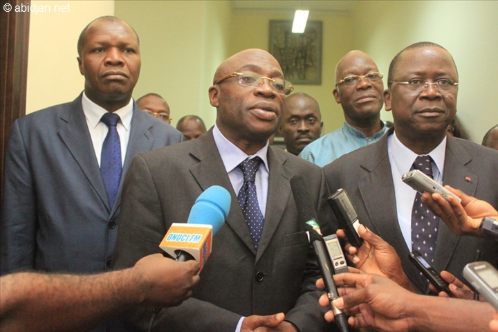 Côte d’Ivoire: un séminaire gouvernement-opposition annoncé pour un climat politique apaisé