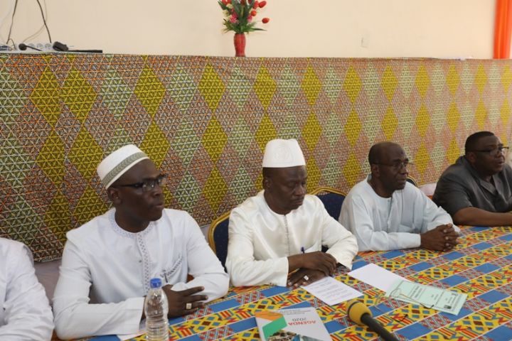 Annonce du président Ouattara de ne pas briguer un 3ème mandat : l’Union des Enseignants du Rhdp salue une décision « difficile mais noble »  (Déclaration)