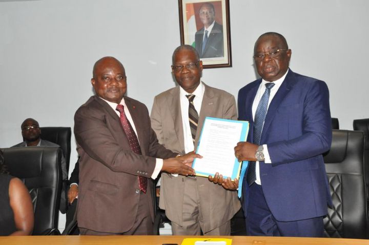 Ministère du Tourisme et des Loisirs : Dr Aphing-Kouassi cède la Direction de cabinet à Camille Kouassi