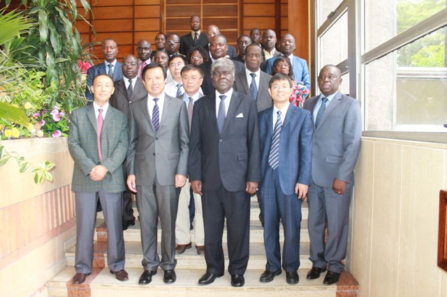 Production de riz sur 2000 hectares: les 4 vœux de Mambé aux industriels et agronomes chinois
