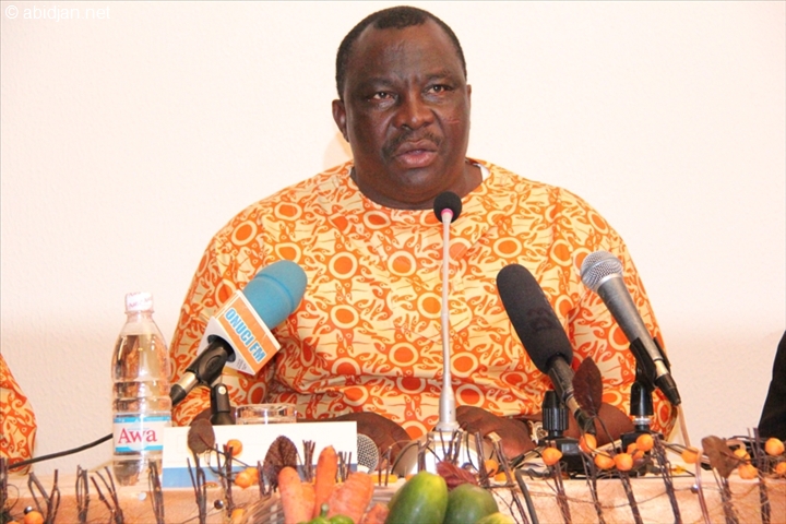 Le ministre Adjoumani à Agboville, jeudi dernier : « L’élevage et la pêche peuvent servir de rampe de lancement à l’émergence économique à l’horizon 2020 »