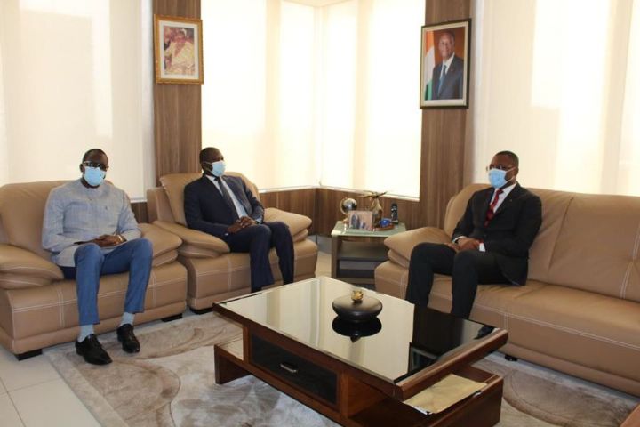 Les éditeurs de presse souhaitent le relancement de l’aide à l’impression