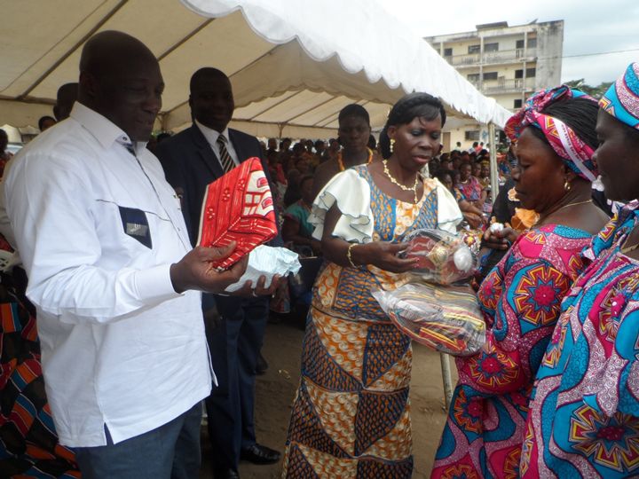Depuis Abobo-Té, le Gl Michel Gueu annonce son soutien à la candidature de M. Ouattara à la présidentielle d’octobre 2015