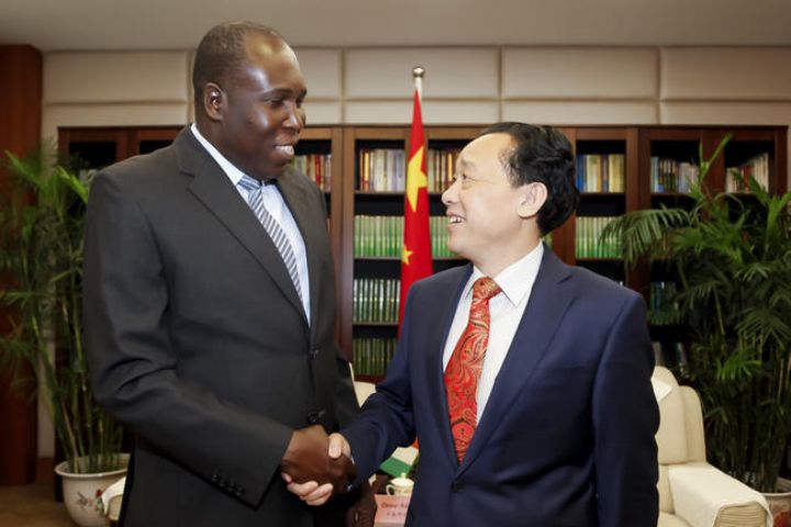 Coopération économique : les investissements et échanges commerciaux sino – ivoiriens estimés à 935 milliards de fcfa