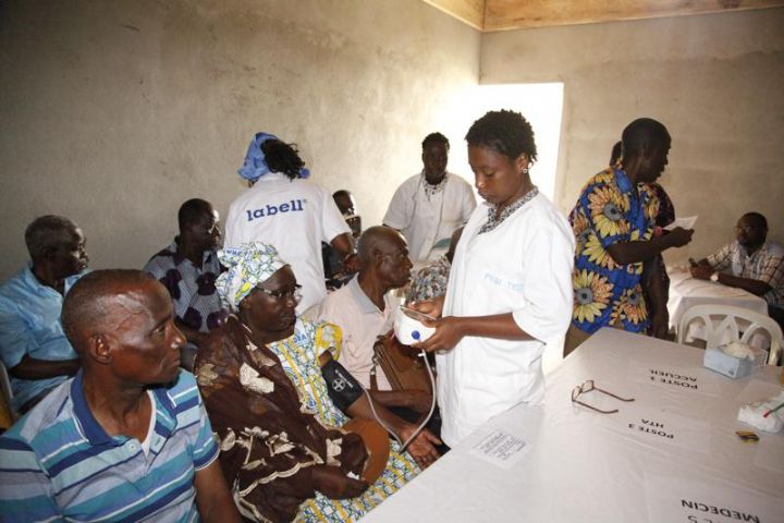 Des chefs de village dépistés de l’hypertension artérielle