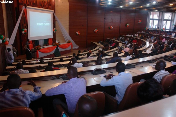 Programme de réinsertion des jeunes/Le service civique assuré par la France