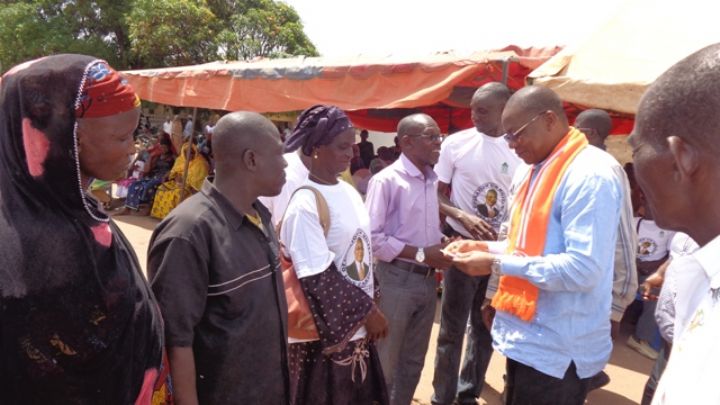 Opération « un militant, une carte RDR » dans la Bagoué - Bruno Nabagné Koné offre 500 cartes aux Secrétaires de Sections