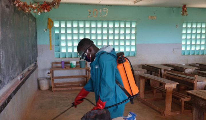 Désinfection des écoles en vue de la reprise des cours à Aboisso