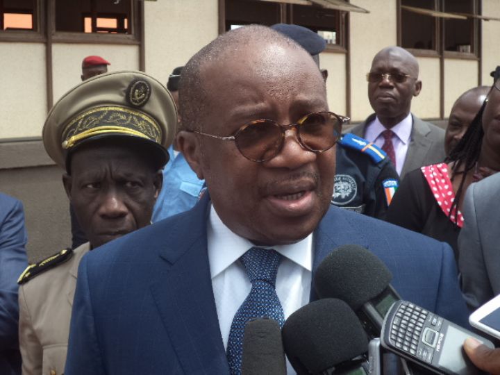 Le ministre de la Justice remet des matériels roulants et informatiques aux juridictions de Côte d’Ivoire