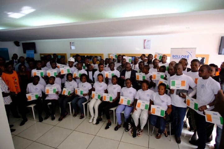 CARENA/ après leur passage dans des centres de formation, 60 stagiaires reçoivent leurs diplômes