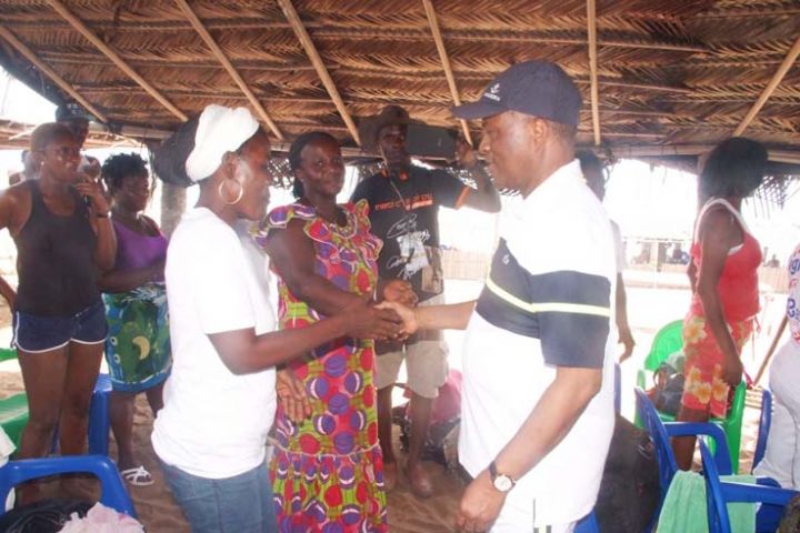 Pdci-Rda Cocody : Les délégués N’goan et Touré communient avec les jeunes et les femmes à la plage