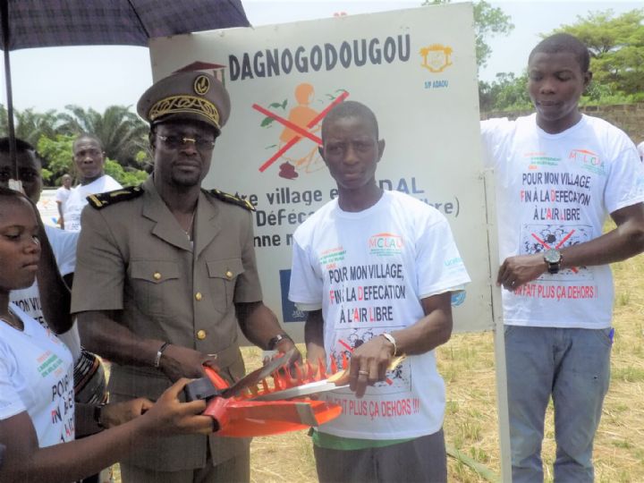 Fin de la défécation à l’air libre dans 104 villages du sud-Comoé