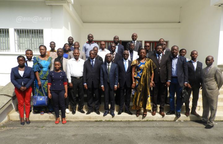 Télécommunications : Les usagers des TIC instruits sur leurs droits et devoirs