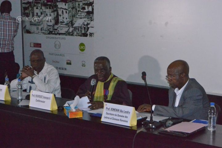 Conférence publique: les universitaires appellent à la définition d’une politique nationale de la recherche scientifique