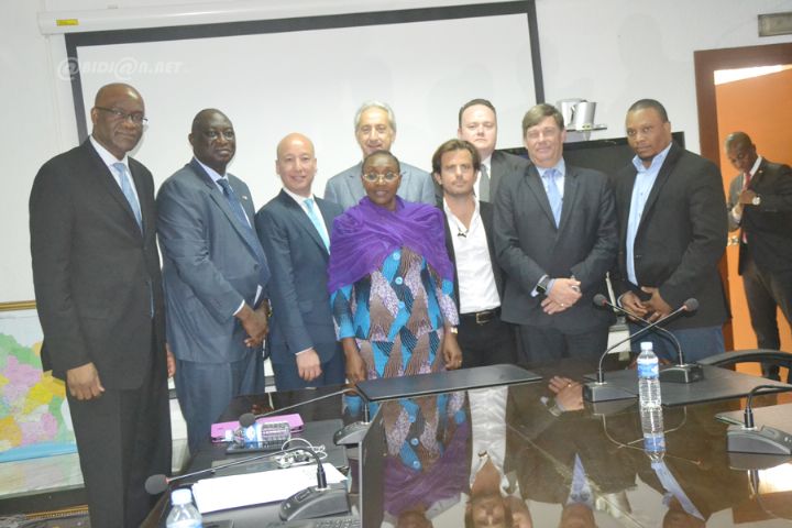 Construction de 10 centres de dialyse en Côte d´Ivoire : le projet présenté au ministère de la santé