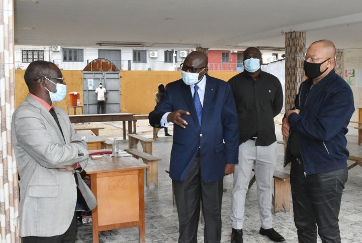 Révision de la liste électorale : Amichia s’imprègne du  niveau d’affluence dans des centres d’enrôlement