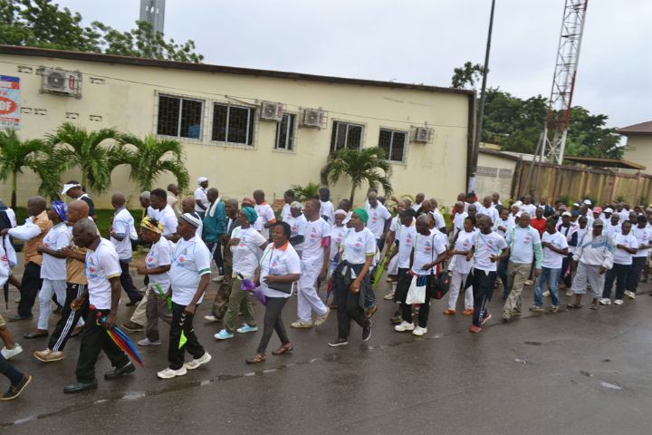 Santé des personnes du 3ème âge : un millier de retraités participent à une caravane sportive