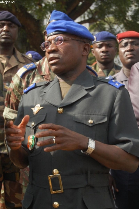 L’Accusé... «Chaque centimètre carré»