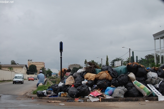 Salubrité urbaine dans la commune de Cocody : Une brigade de 300 jeunes constituée