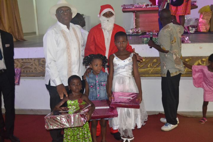 Grand-Bassam : le maire Ezaley 