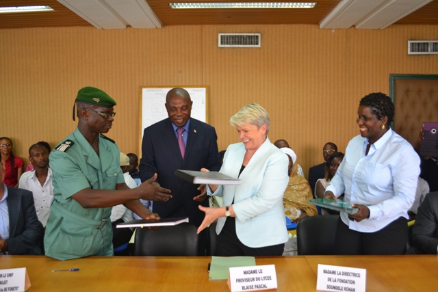 Le Lycée Blaise Pascal s’engage pour la reconstitution de la forêt ivoirienne