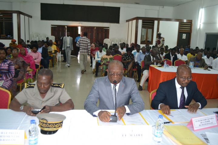 Grand-Bassam/ Bilan du Conseil municipal: le préfet Amankou Kassi Gabin au maire Ezaley : « Le travail que j’ai vu, me satisfait… »