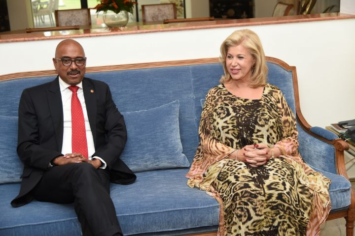 Audience: la Première Dame a reçu le Directeur Exécutif de l’ONUSIDA