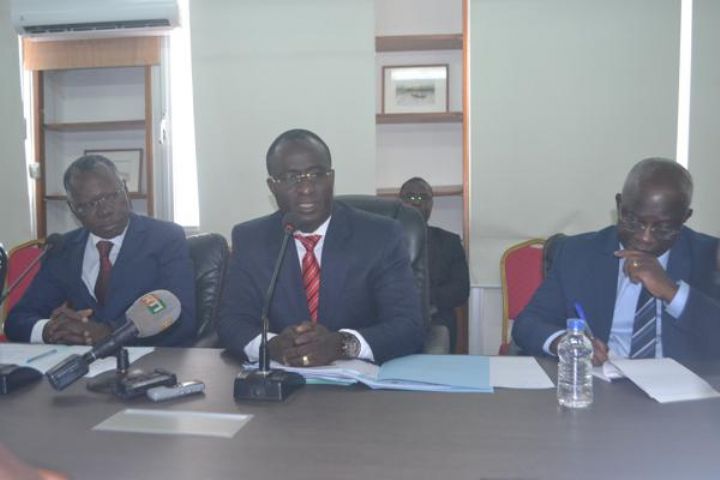 Succession de préavis de grève : Le Ministère de la Fonction publique invite les syndicats des fonctionnaires au respect des engagements pris dans le cadre de la trêve sociale