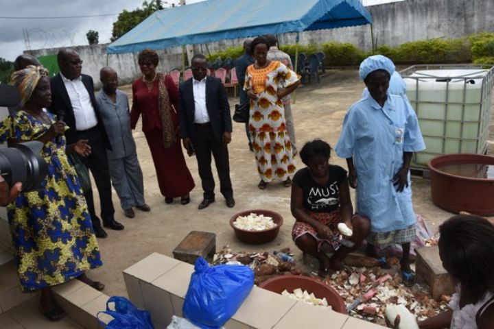 Coopération avec les institutions bancaires : Mambé invite la Bad à visiter les réalisations sociales du district à Brofodoumé
